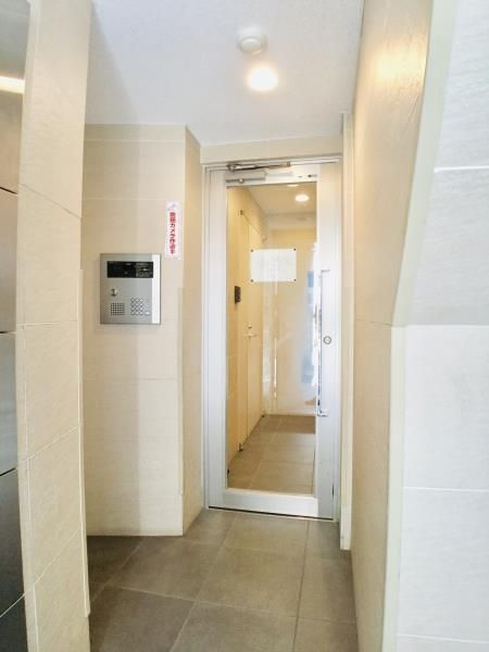 ＴＫＤ本郷のエントランス