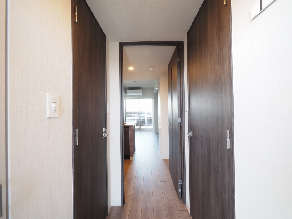 エスリードレジデンス ザ・グラン大阪ノアの玄関