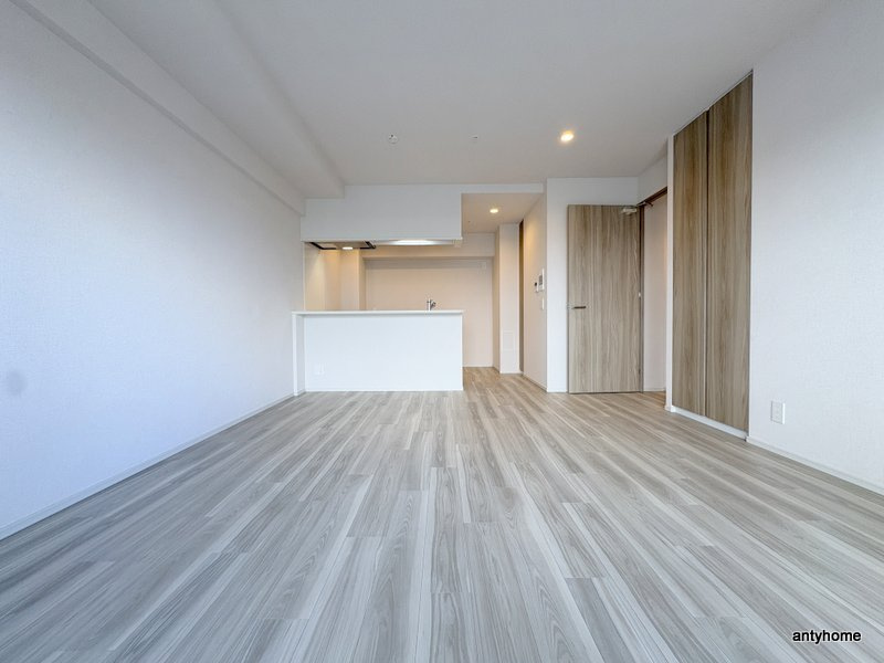 プレサンス東淀川駅前プローシェ　仲介手数料無料の居間・リビング