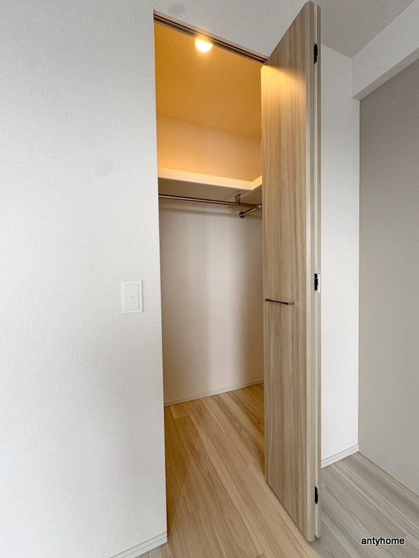 プレサンス東淀川駅前プローシェ　仲介手数料無料の収納