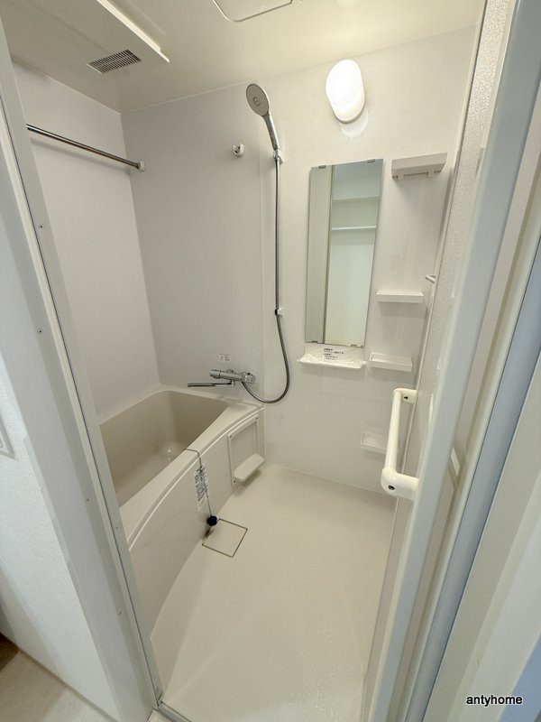 プレサンス東淀川駅前プローシェ　仲介手数料無料の浴室