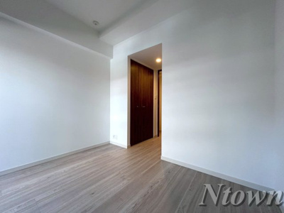 【居間・リビング】 | S-RESIDENCE名駅北alesia(アレシア) | こちらの居間で趣味の時間をお楽しみください