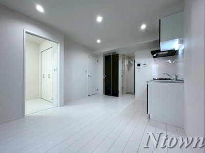 【居間・リビング】 | Cherim志賀本通vague | こちらの居間で趣味の時間をお楽しみください