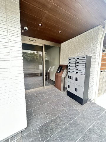 Avenir旭ヶ丘 のエントランス
