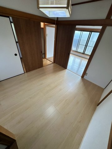 愛宕山戸建の内装