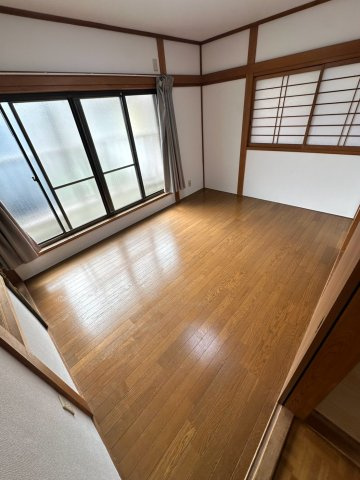 愛宕山戸建の寝室