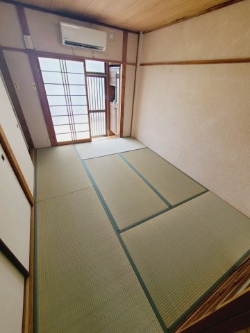 上ヶ原貸テラスハウスの寝室
