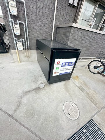 Crest明石(クレスト明石)の駐車場