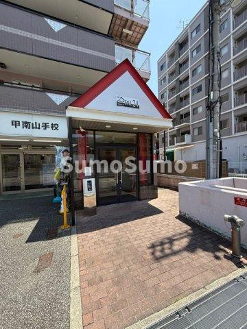 D-PAL24甲南山手のエントランス