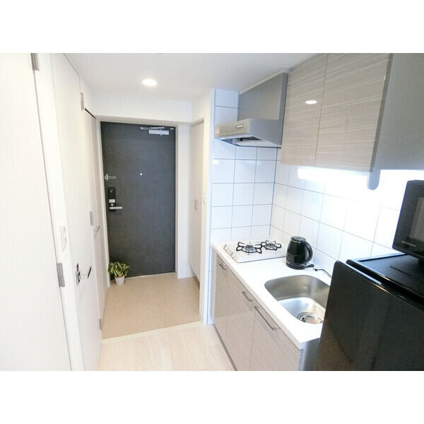 エスリード大阪上本町グリーズの玄関