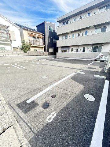 D-room国芳の駐車場