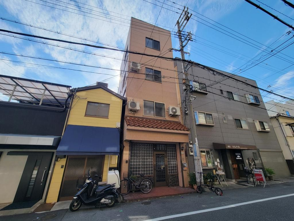 吾妻通5丁目ビルの外観