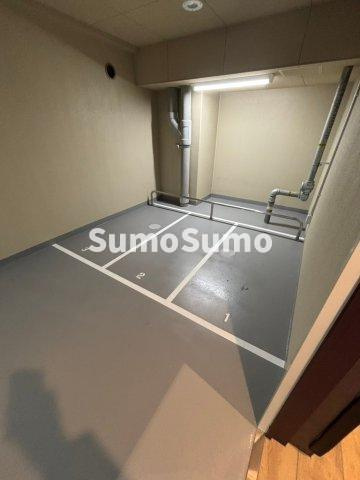 ドゥーエ南堀江（旧：アルティザ南堀江）の駐車場|駐車場完備です