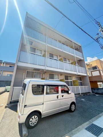 レオパレスフローラルの外観