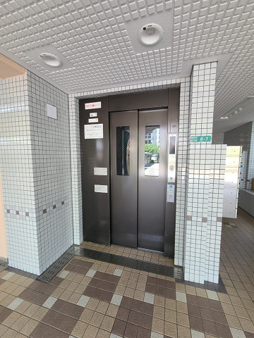 ＵＲ西宮マリナパークシティ丘のある街のエントランス