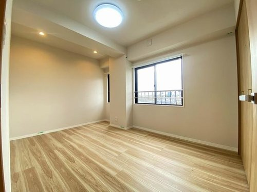 日建シェトワ浦和の洋室|きれいな洋室です