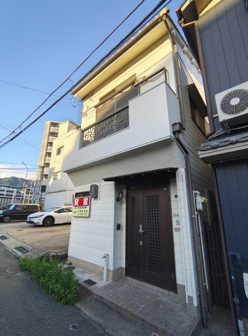 岩屋北町1丁目貸家