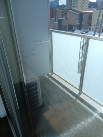 URBAN FLATS北上のバルコニー