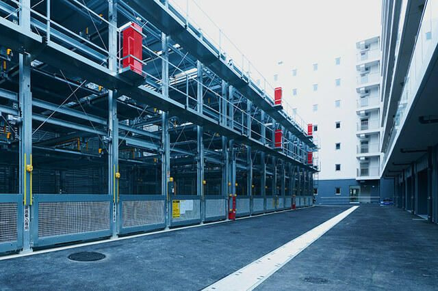 フロンティアレジデンス錦糸公園の駐車場