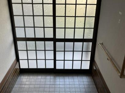 【玄関】 | 生駒郡斑鳩町服部1丁目【オーナーチェンジ】