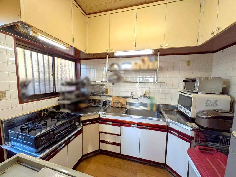 高知市吸江　中古戸建てのキッチン