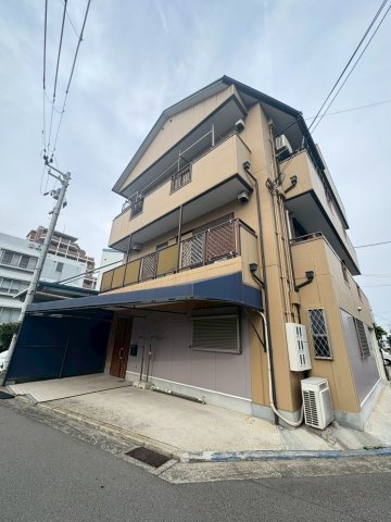 金平町貸テラスハウス