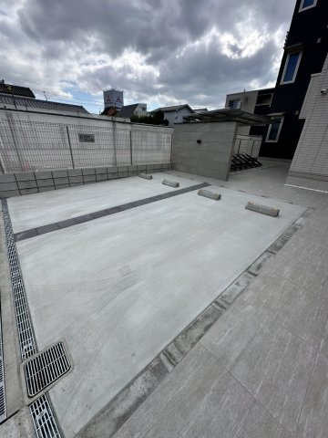 クラシスト甲子園一番町の駐車場