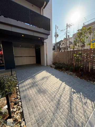 シーズンフラッツ福島のエントランス