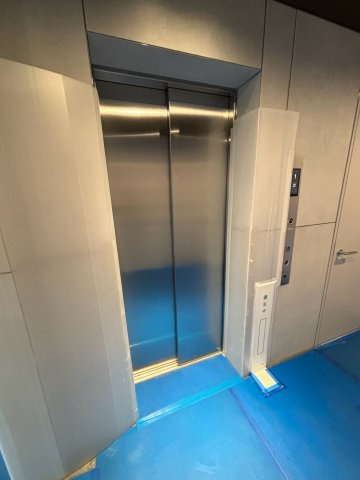 シーズンフラッツ福島のロビー