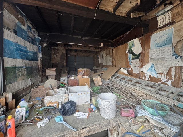 秩父市荒川白久の倉庫付き土地の外観