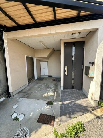 五月が丘戸建の駐車場