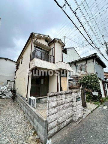 上田中町貸家の外観