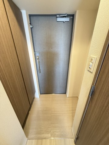 LaDouceur西天満の玄関