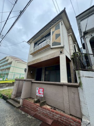 五位ノ池町4丁目貸家の外観