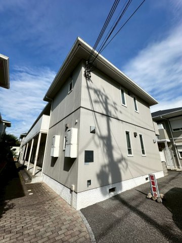 サカセ川ハイツB棟の外観