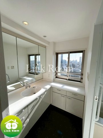 東京アインスリバーサイドタワーの浴室