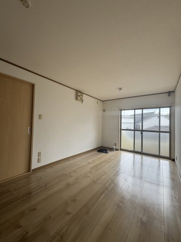 菊水町貸家の居間・リビング