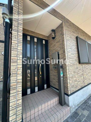 甲子園二番町　一戸建貸家のエントランス