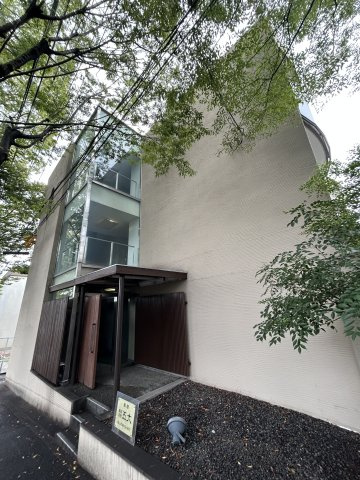 エルジャン芦屋のエントランス