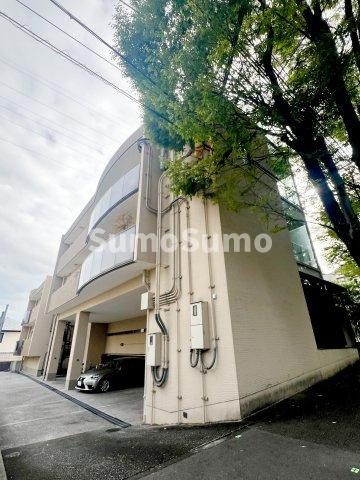 エルジャン芦屋の外観