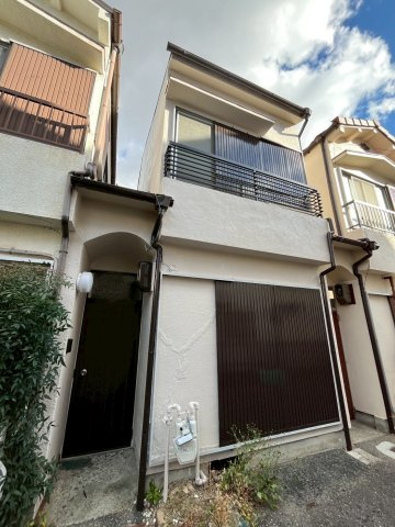 上大市3丁目テラスハウスの外観