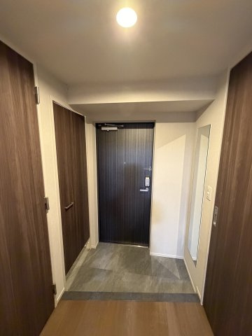 グランセジュール大国町の玄関