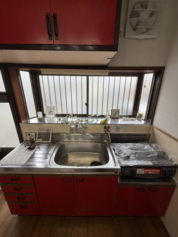 大谷町3丁目貸家のキッチン