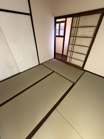 大谷町3丁目貸家の和室