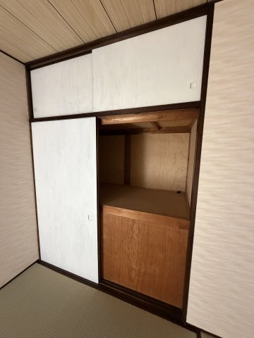 大谷町3丁目貸家の収納