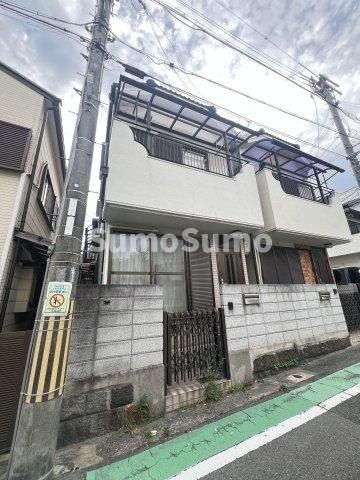 芦屋市竹園町戸建てのエントランス
