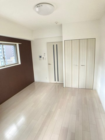 Hüttenwerke Osaka Nambaの居間・リビング