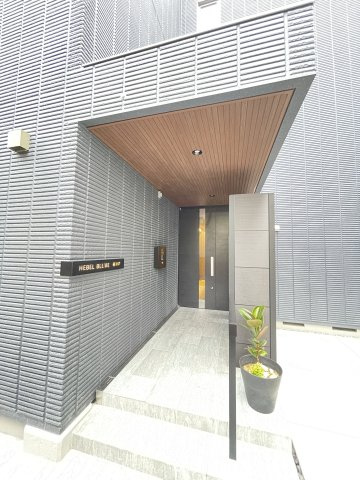 HEBEL BLUME新神戸のエントランス