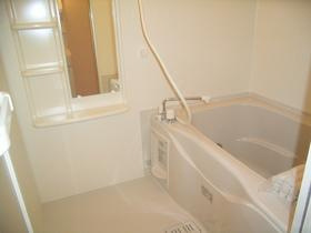 メゾンシルクの浴室