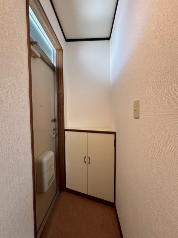 スミトリ―ハイツの玄関